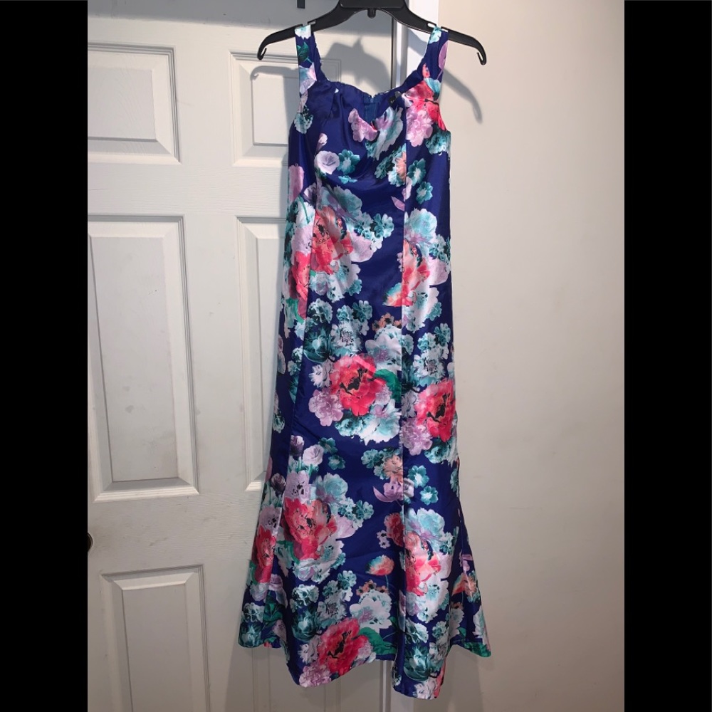 My Michelle Floral Gown, Size 13 - Picture 1 of 8
